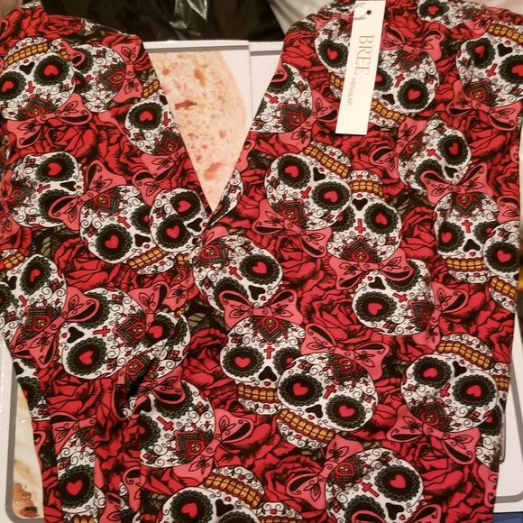 Skull Leggings Buttery Soft - Picture 2 of 4